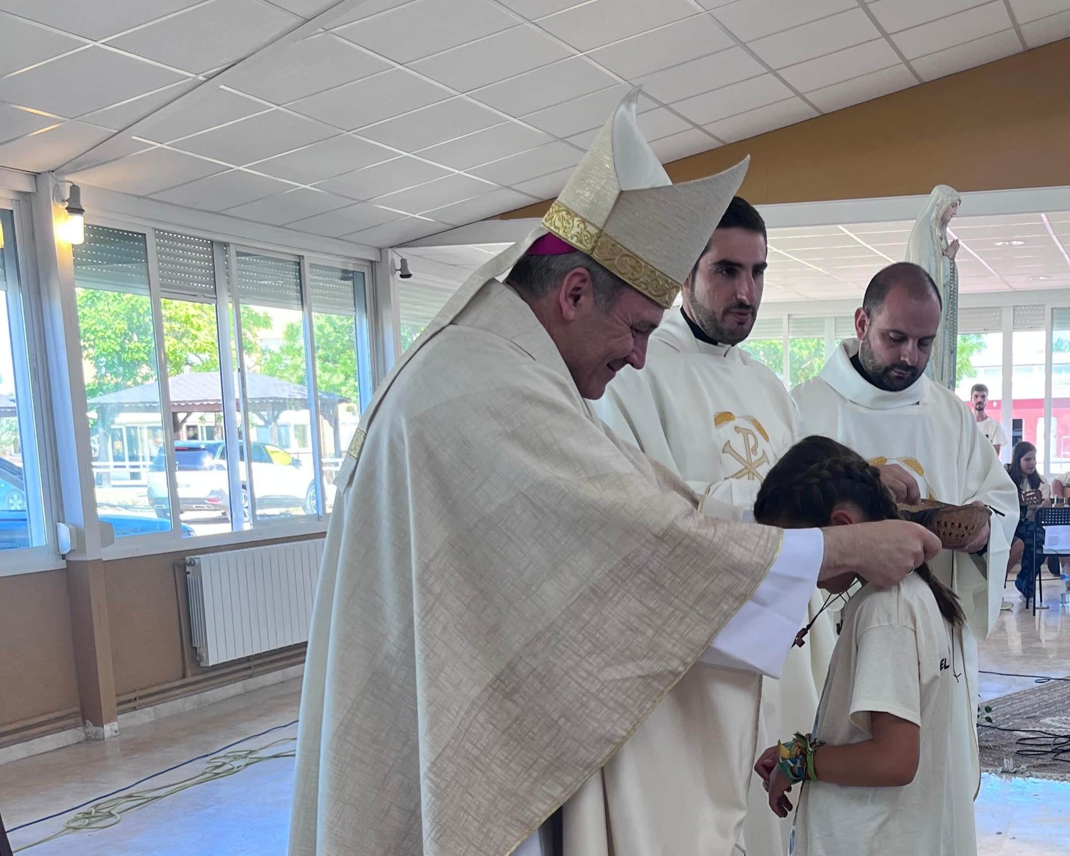 obispo campamento diocesano niños Alcalá de Henares
