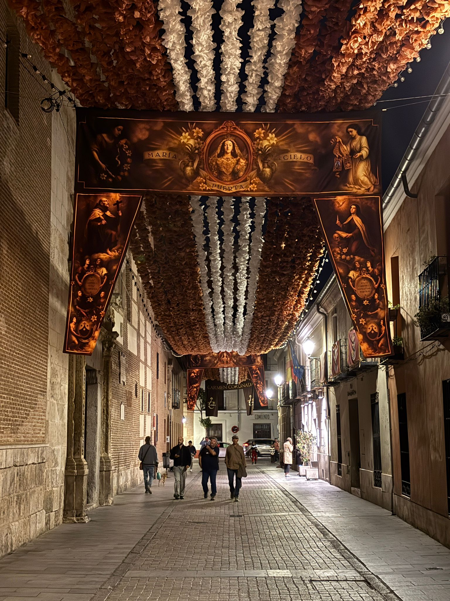 calle imagen alcala henares coronacion canonica virgen carmen