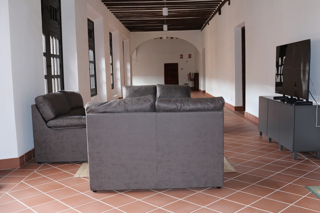 casa sacerdotal zona comun diocesis alcala