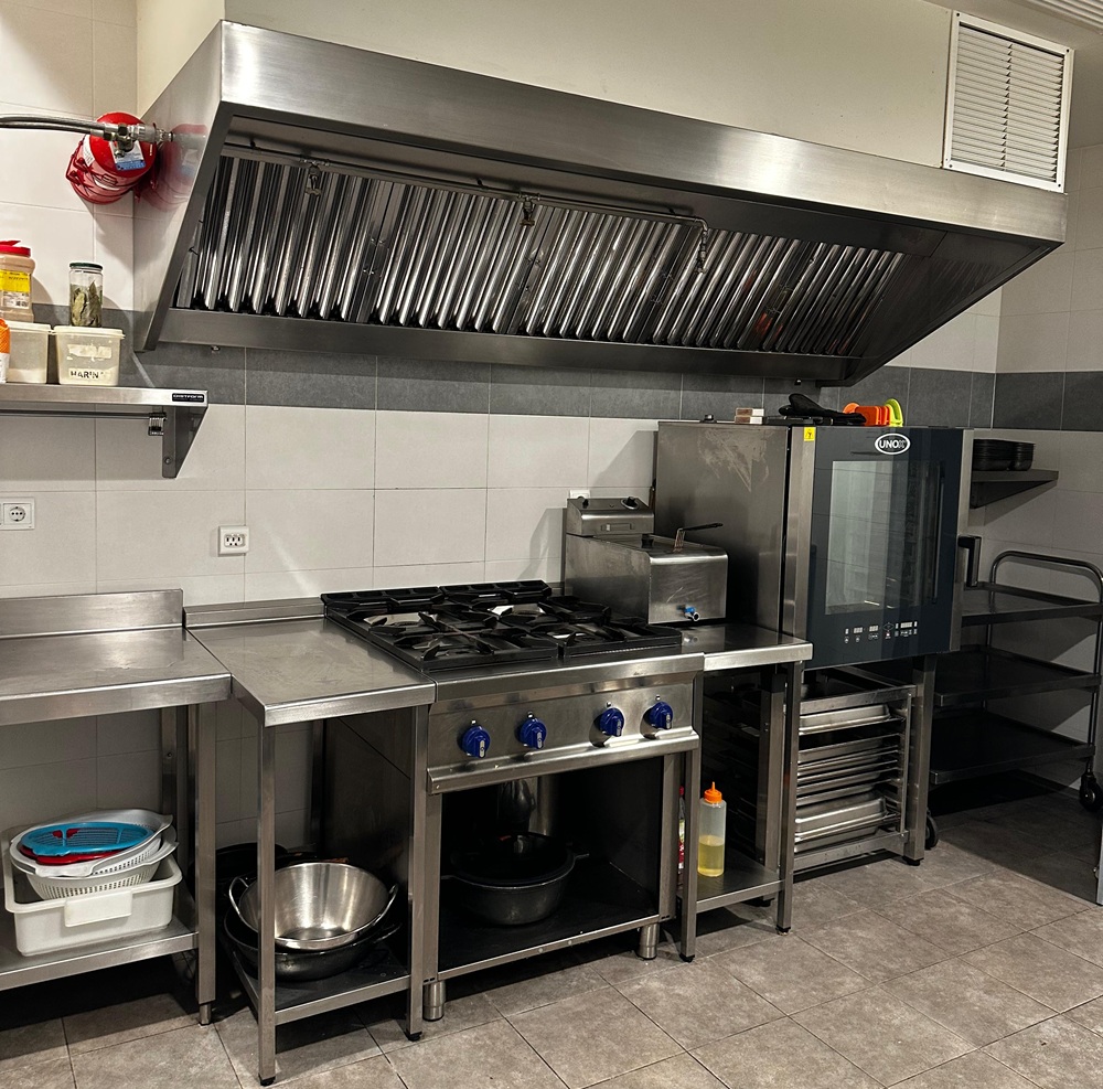 cocina casa acogida san juan pablo ii alcala henares