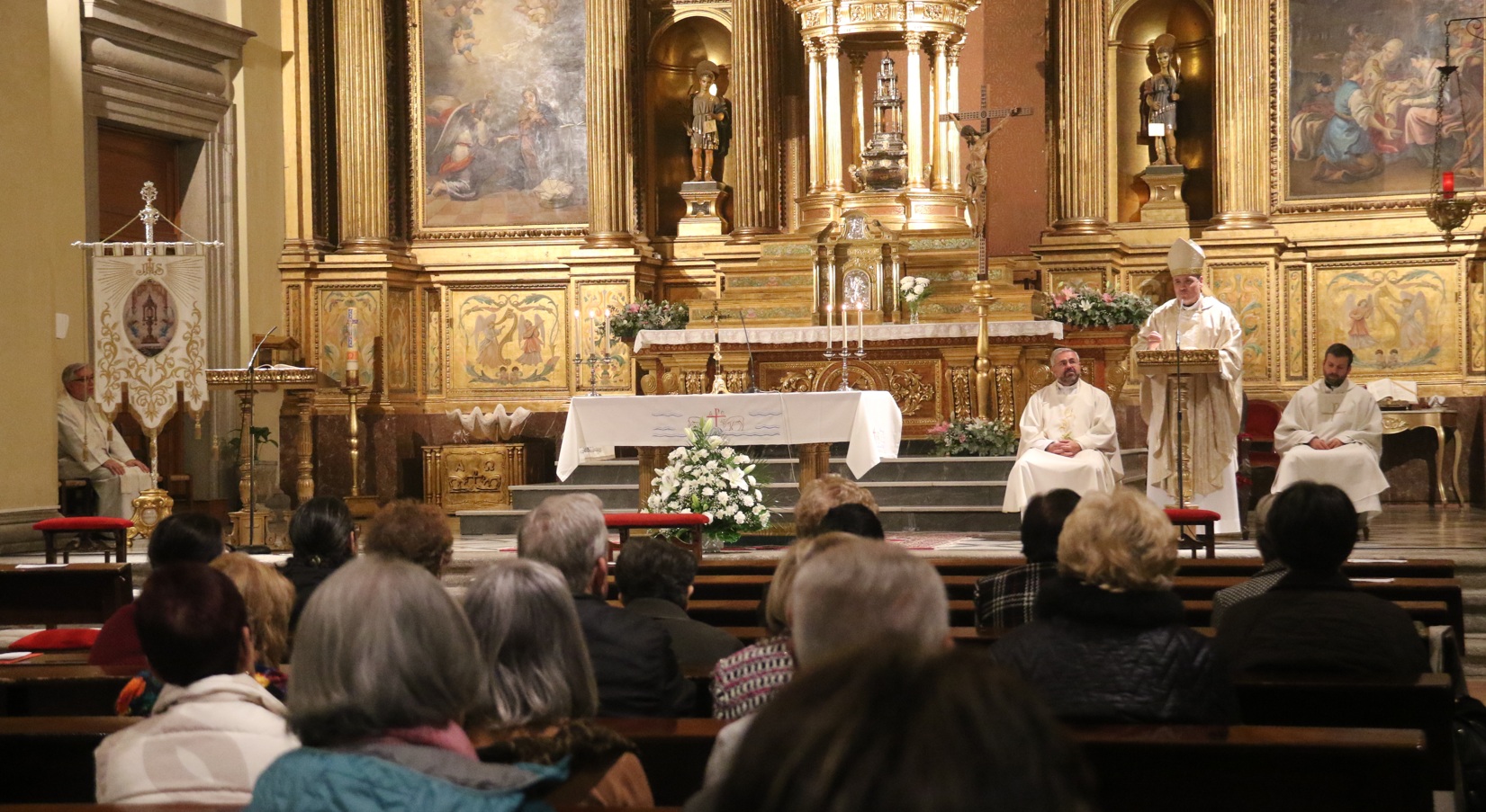 eucaristia aniversario 13 capilla santas formas