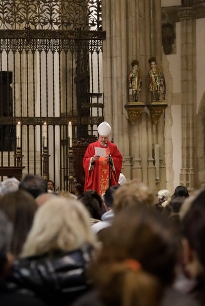 obispo mons antonio prieto lucena homilia viernes santo 2025 catedral magistral alcala
