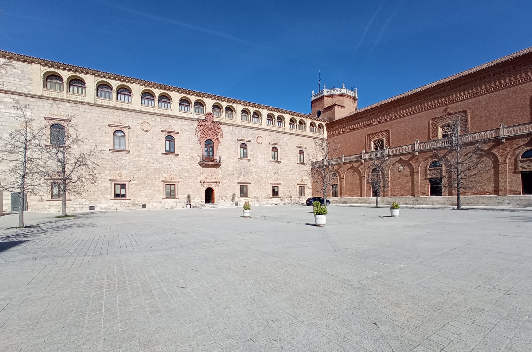 palacio arzobispal alcala henares