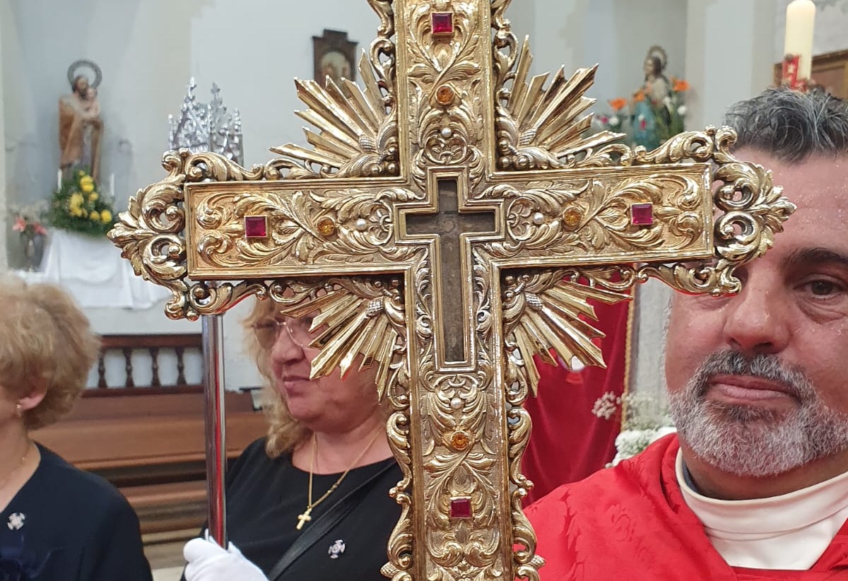 parroco ambite lignum crucis reliquia diocesis alcala henares