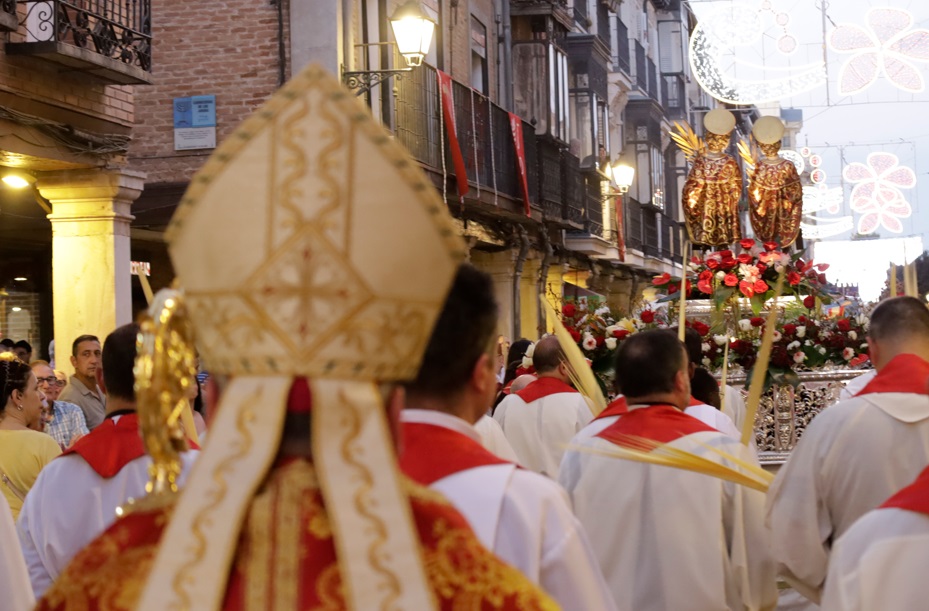 procesion santos niños 2026 alcala calle mayor clero mons prieto